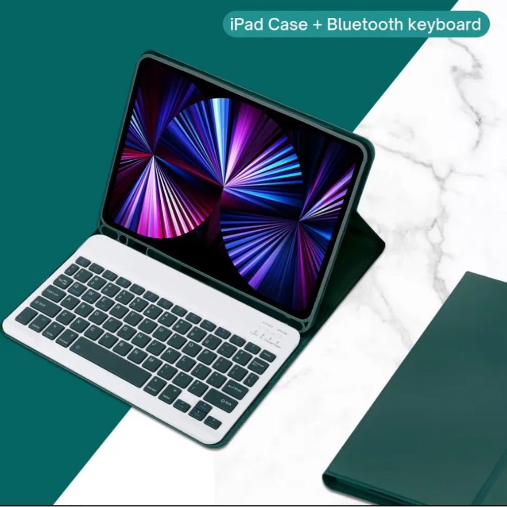 BRAND NEW ipad keyboard case